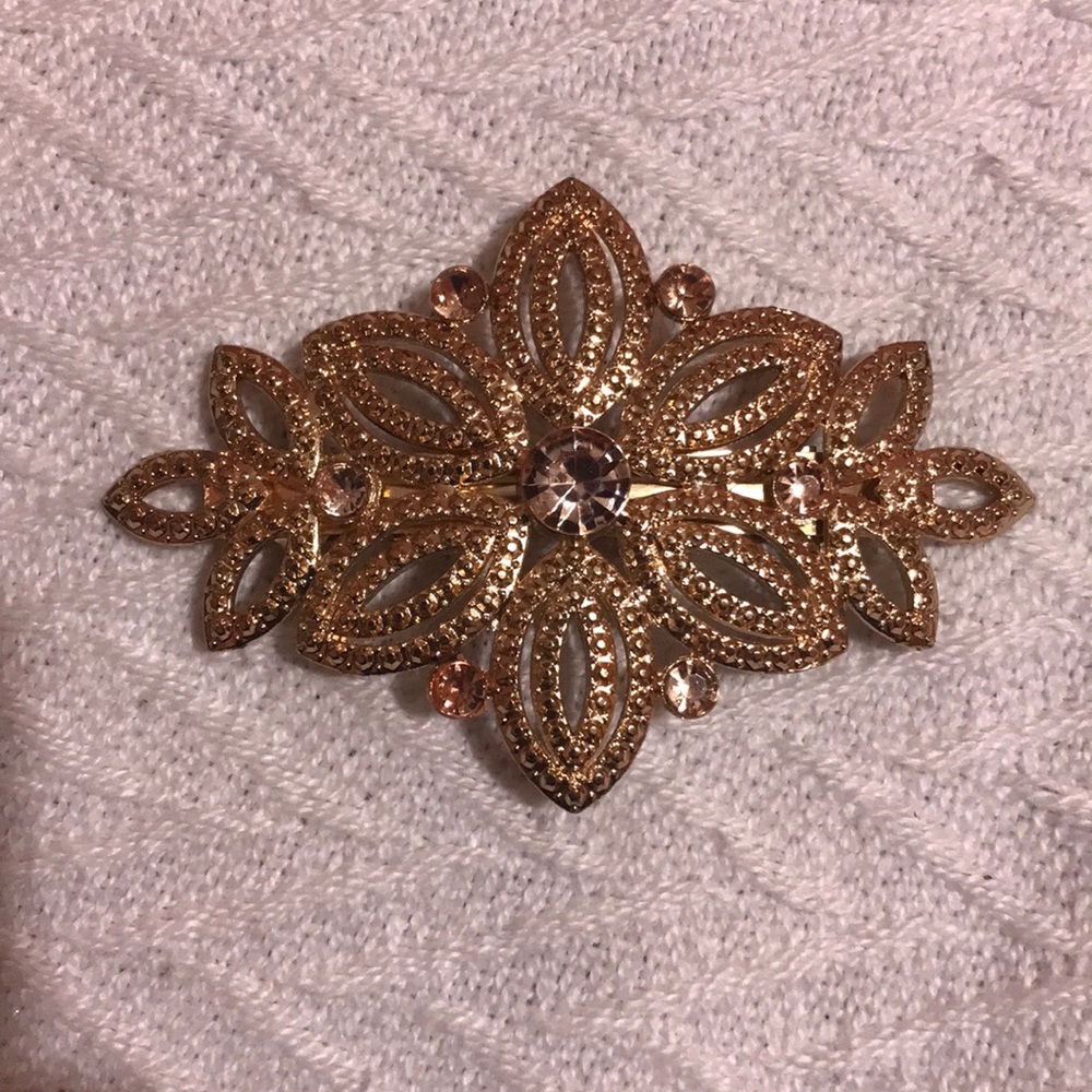 Gold hair clip